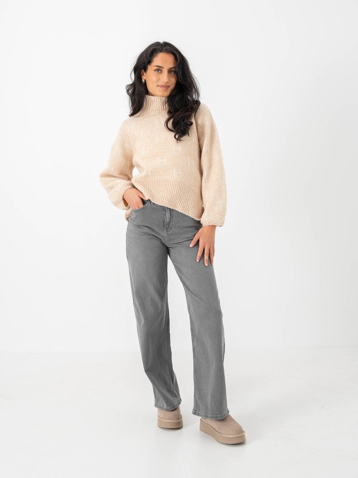 Hést FAM Short Sweater Light beige melange