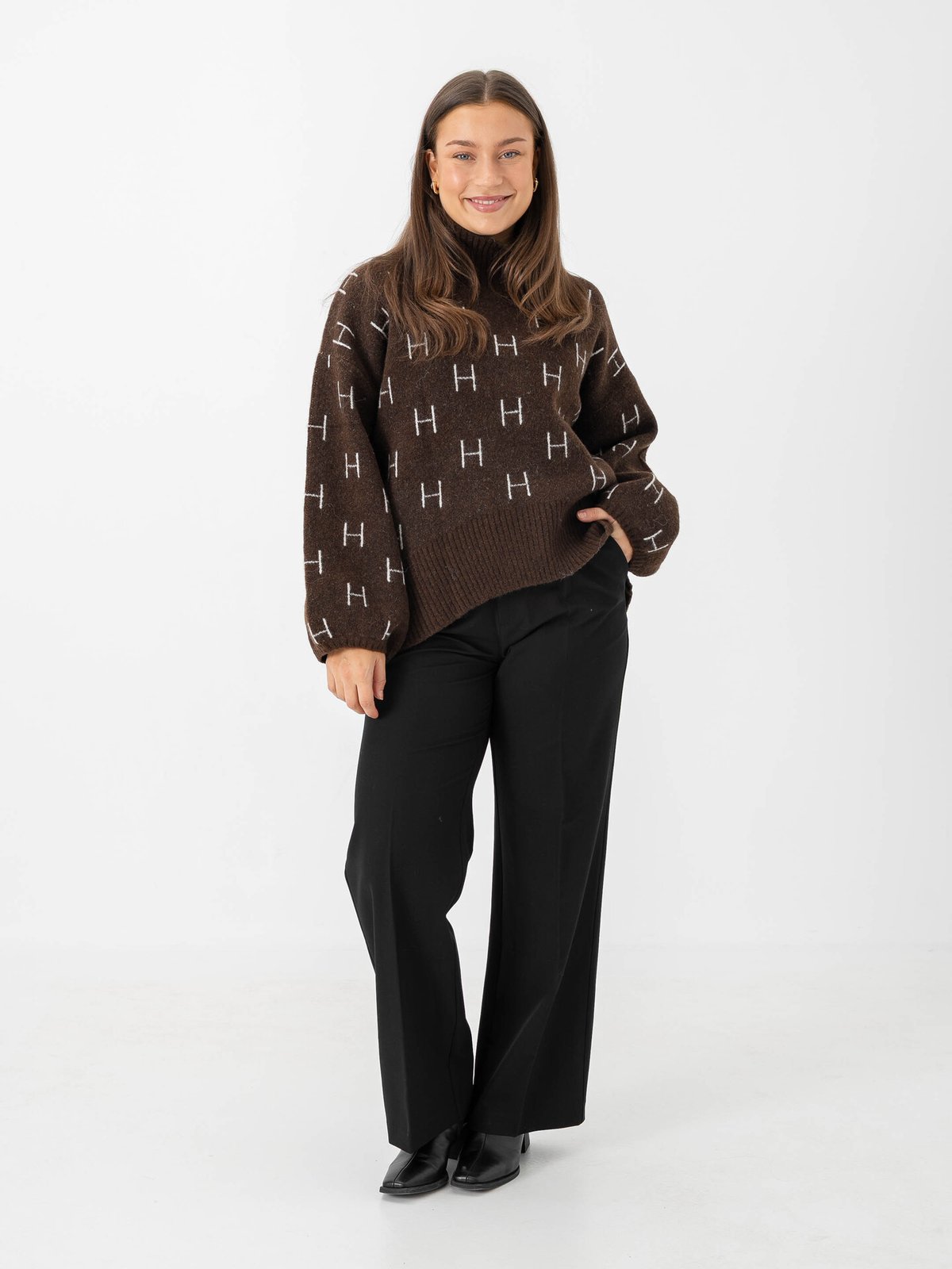 Hést FAM Short Sweater Dark Earth