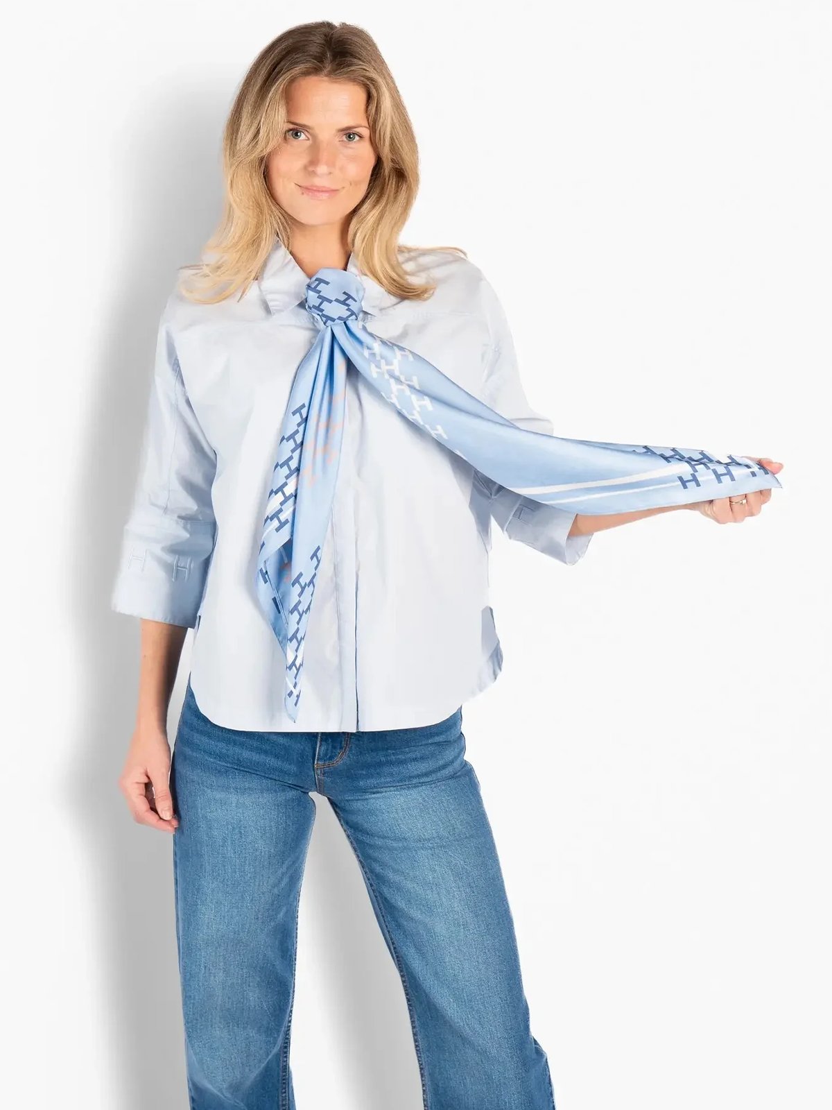 Hést Isadora Silk Scarf Large Skyway