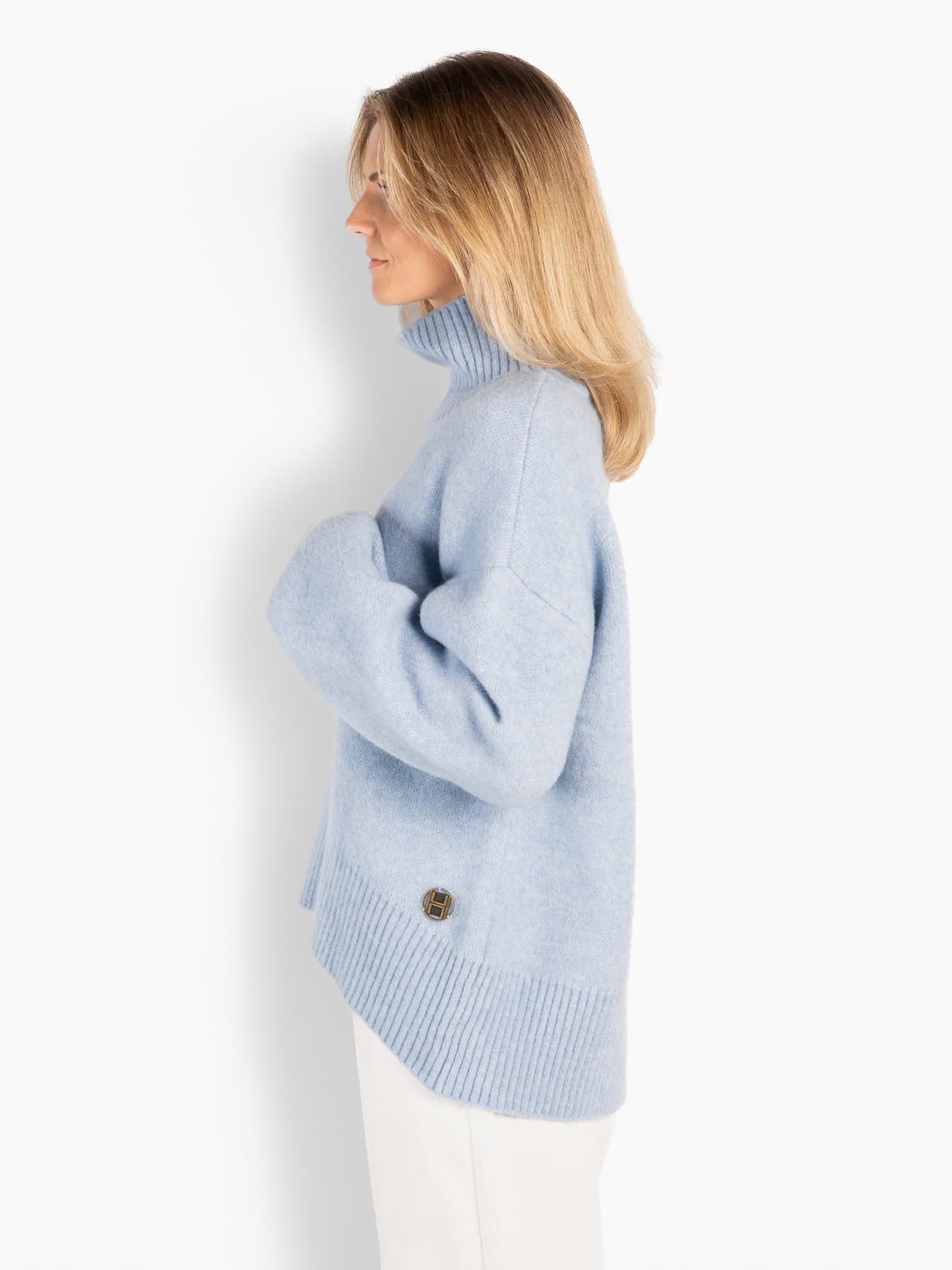 Hést FAM Patch Short Sweater Skyway