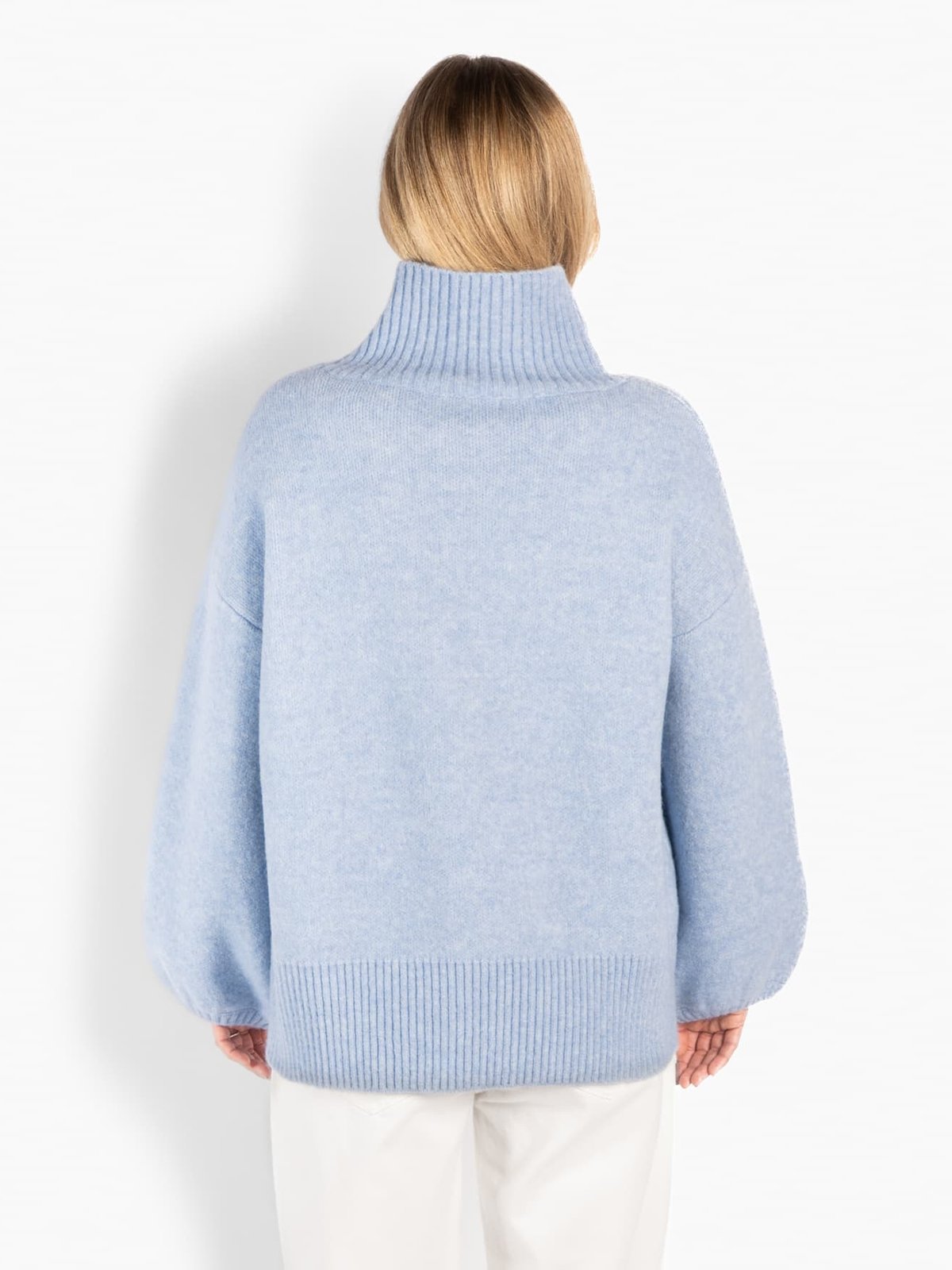 Hést FAM Patch Short Sweater Skyway