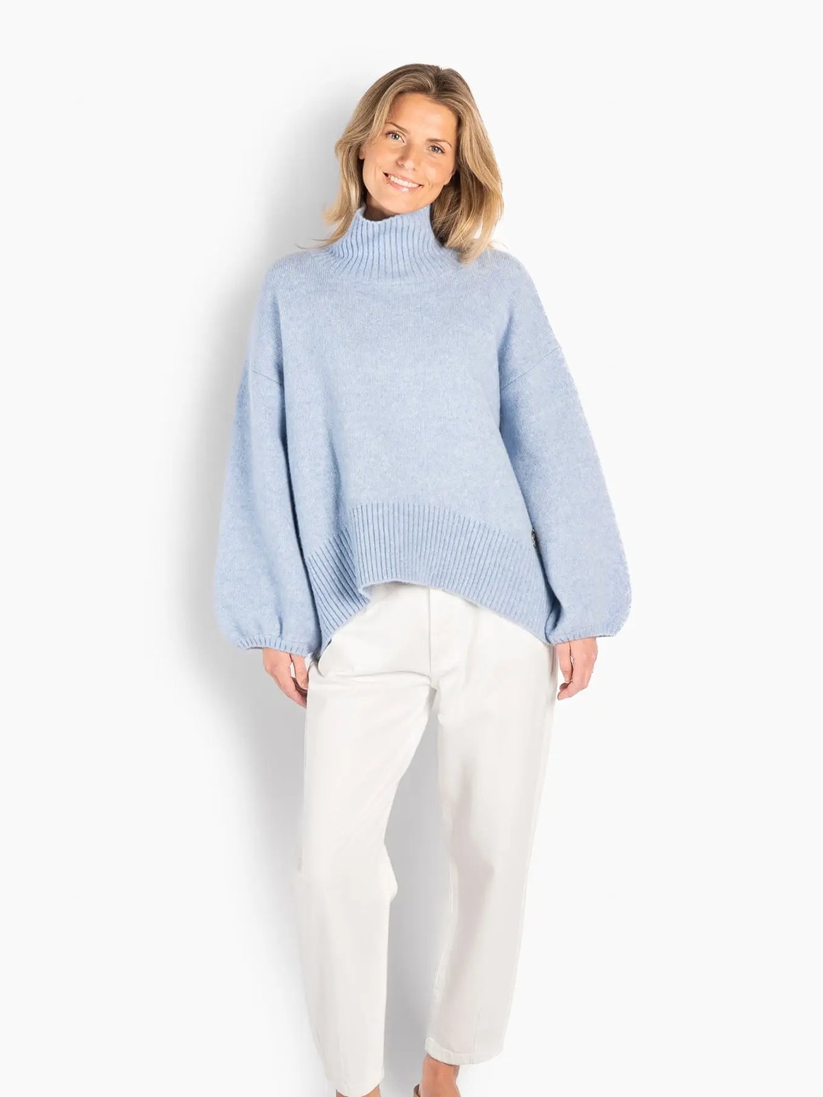 Hést FAM Patch Short Sweater Skyway