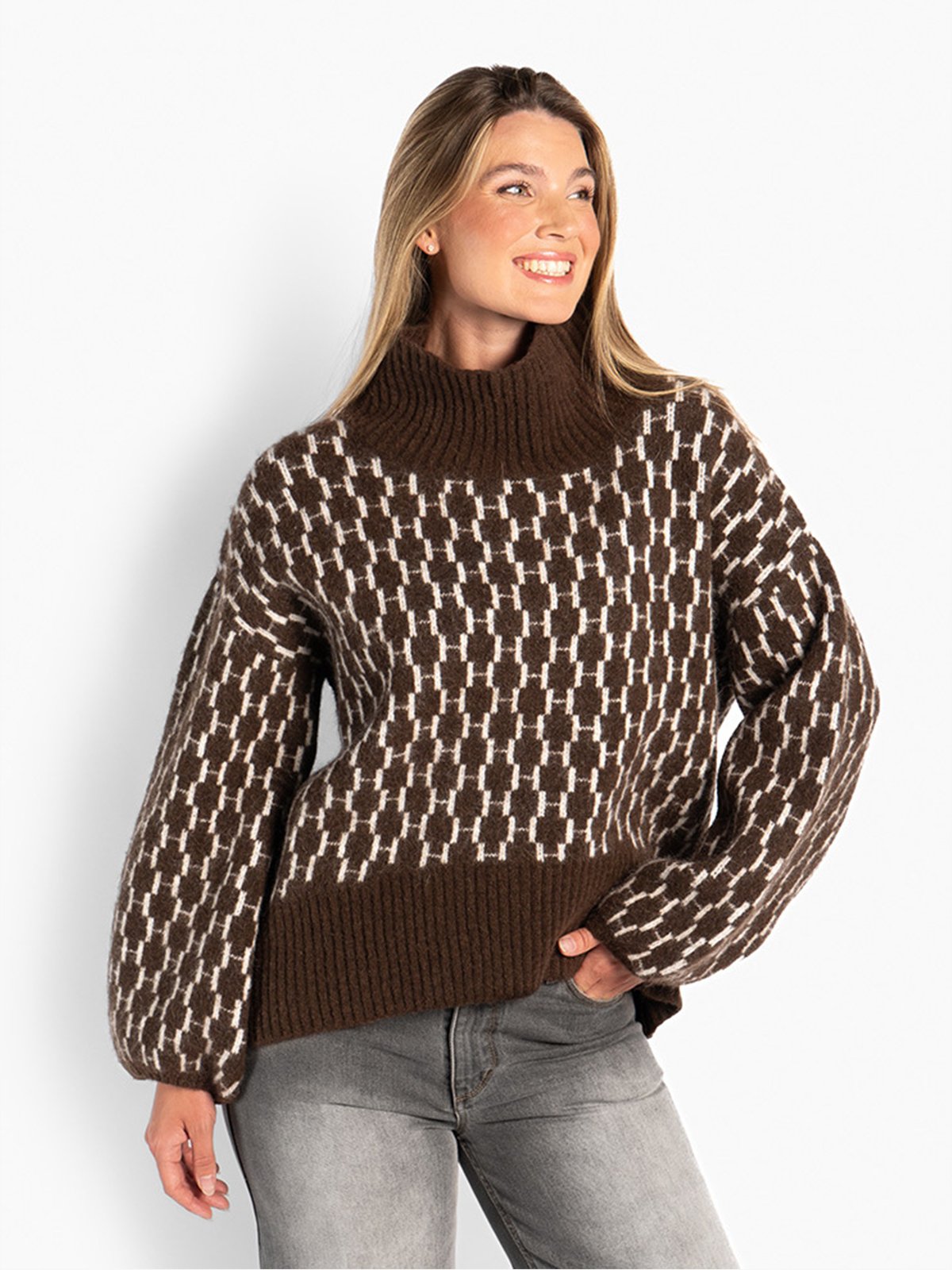 Hést Fam New Pattern Dark Earth