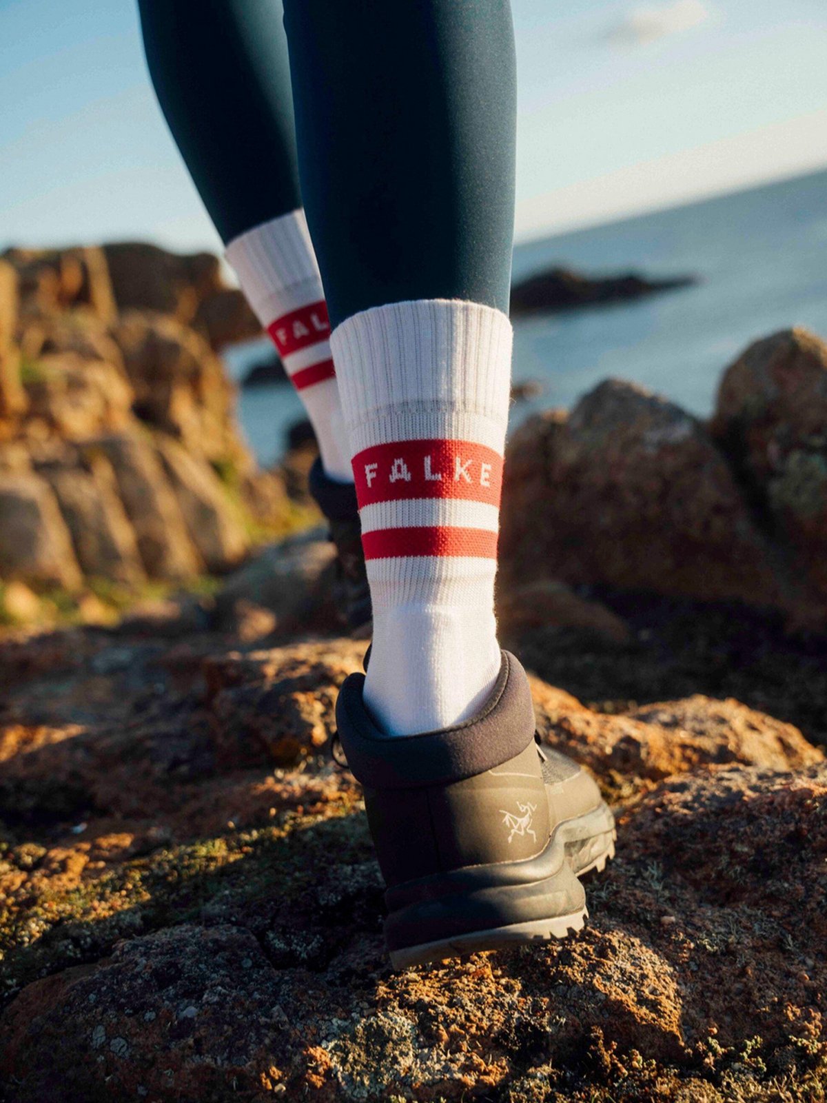 Falke Explore Cool Women Trekking Socks White