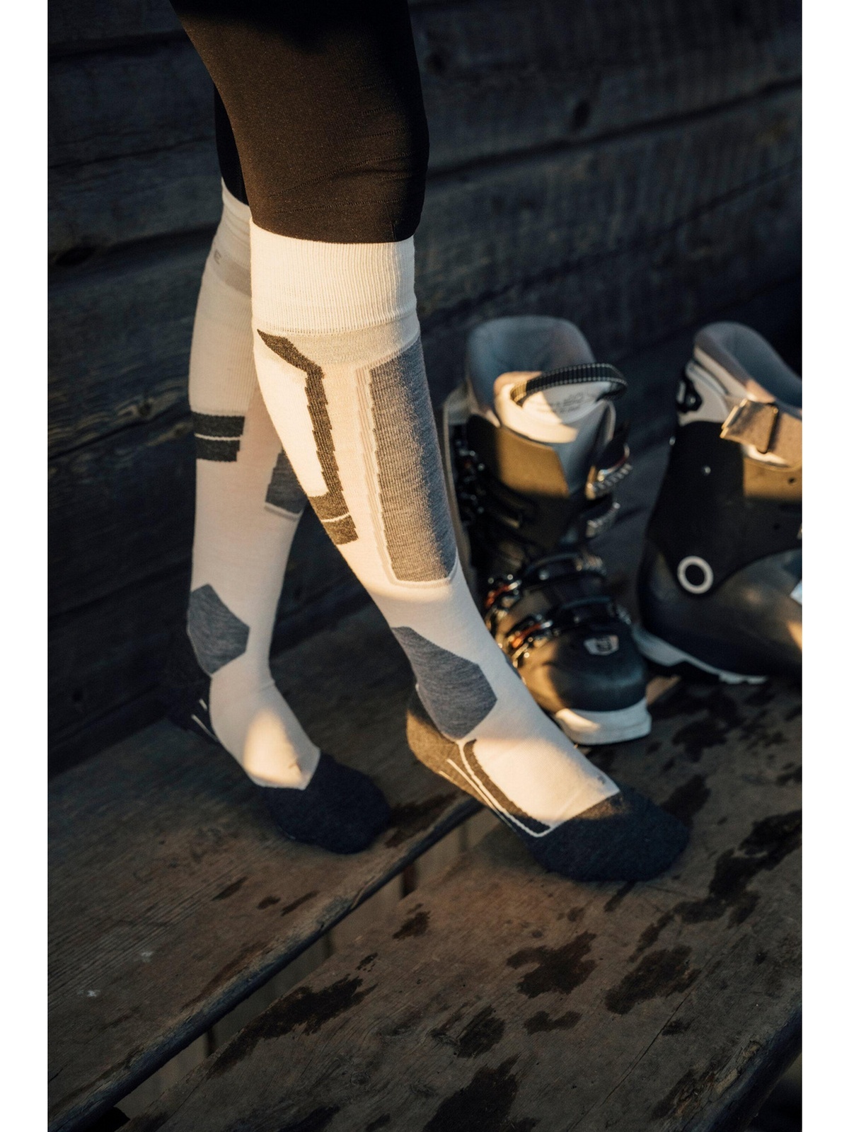 Falke SK4 Advanced Women Off-White