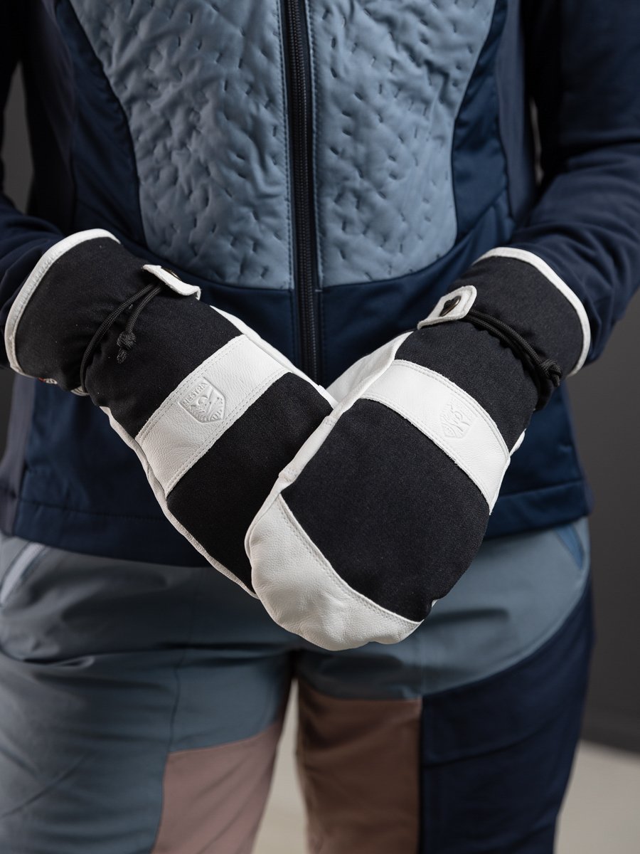 Hestra Voss Czone Mitt Black