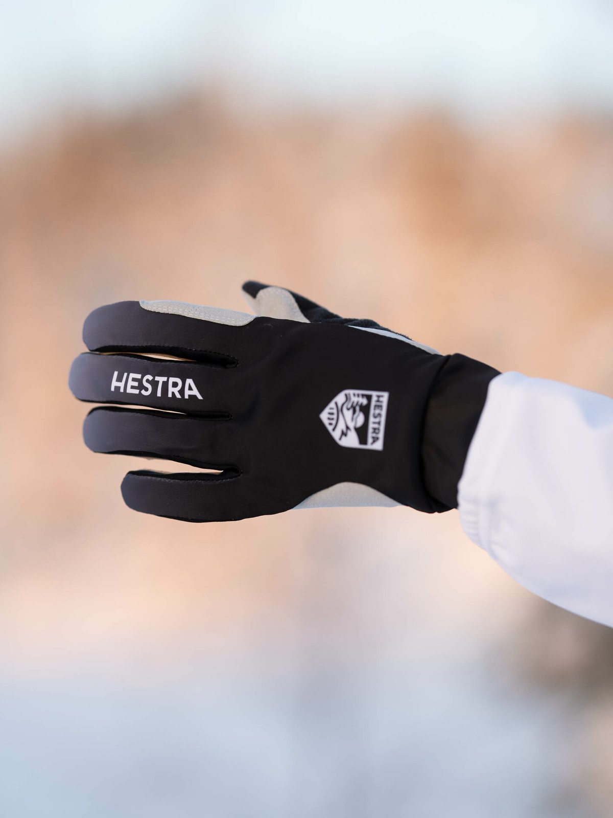 Hestra Infinium Momentum Black