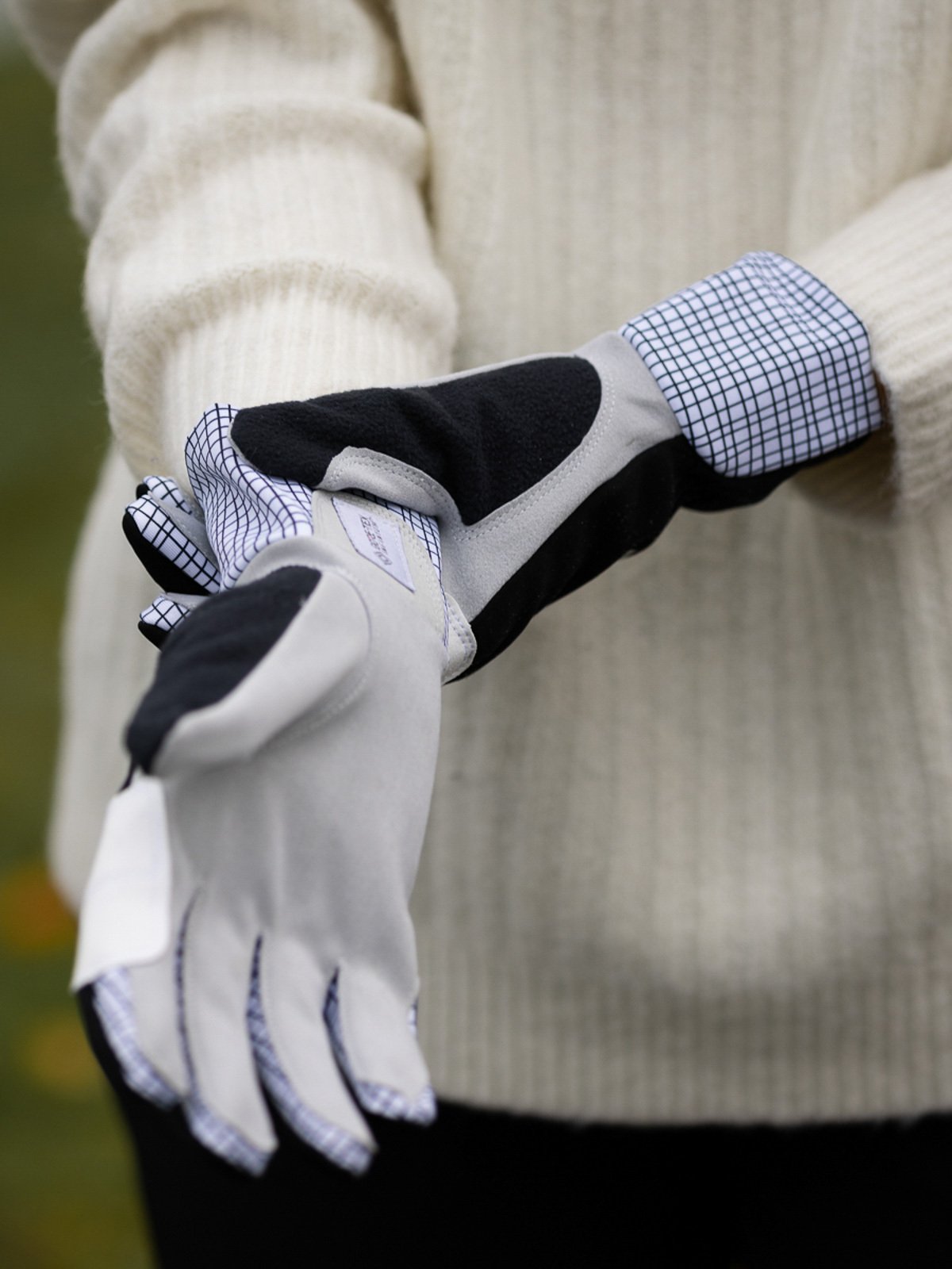 Hestra Windstopper Breeze - 5 finger Black