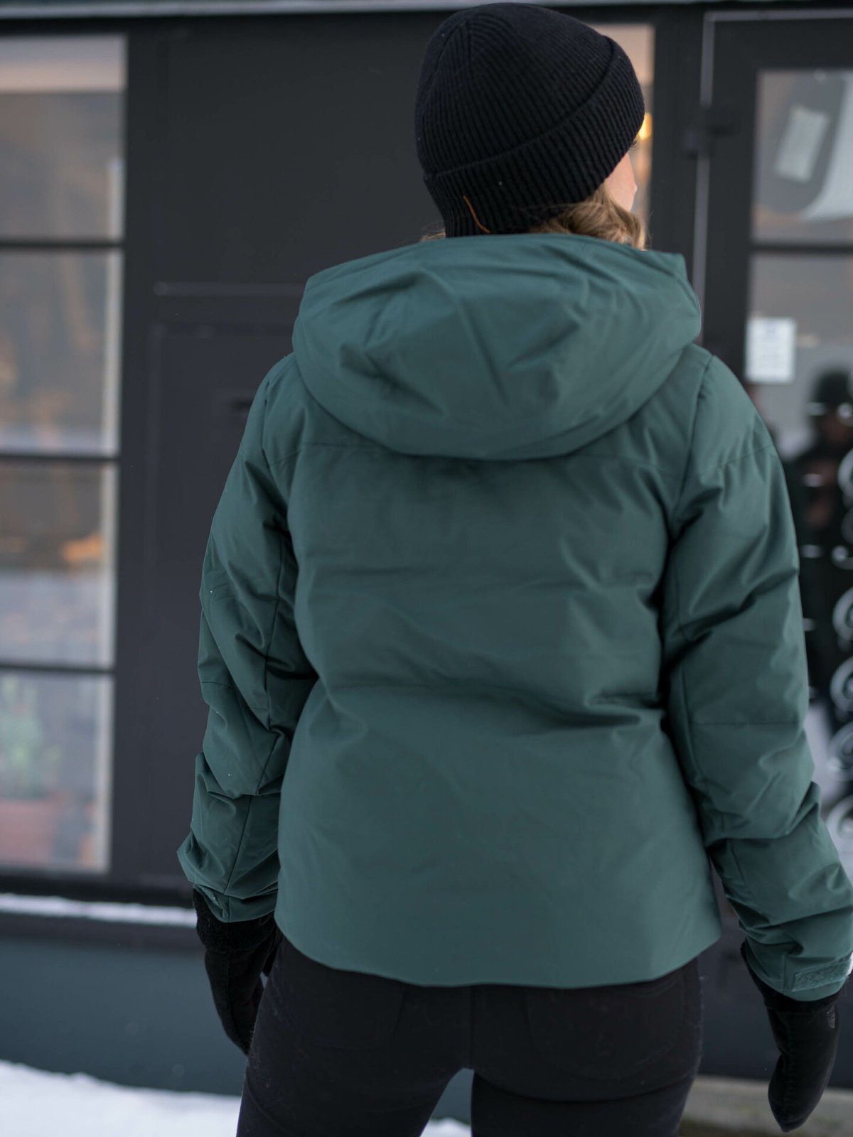 Helly Hansen Nora Short Puffy Jacket Darkest SPR