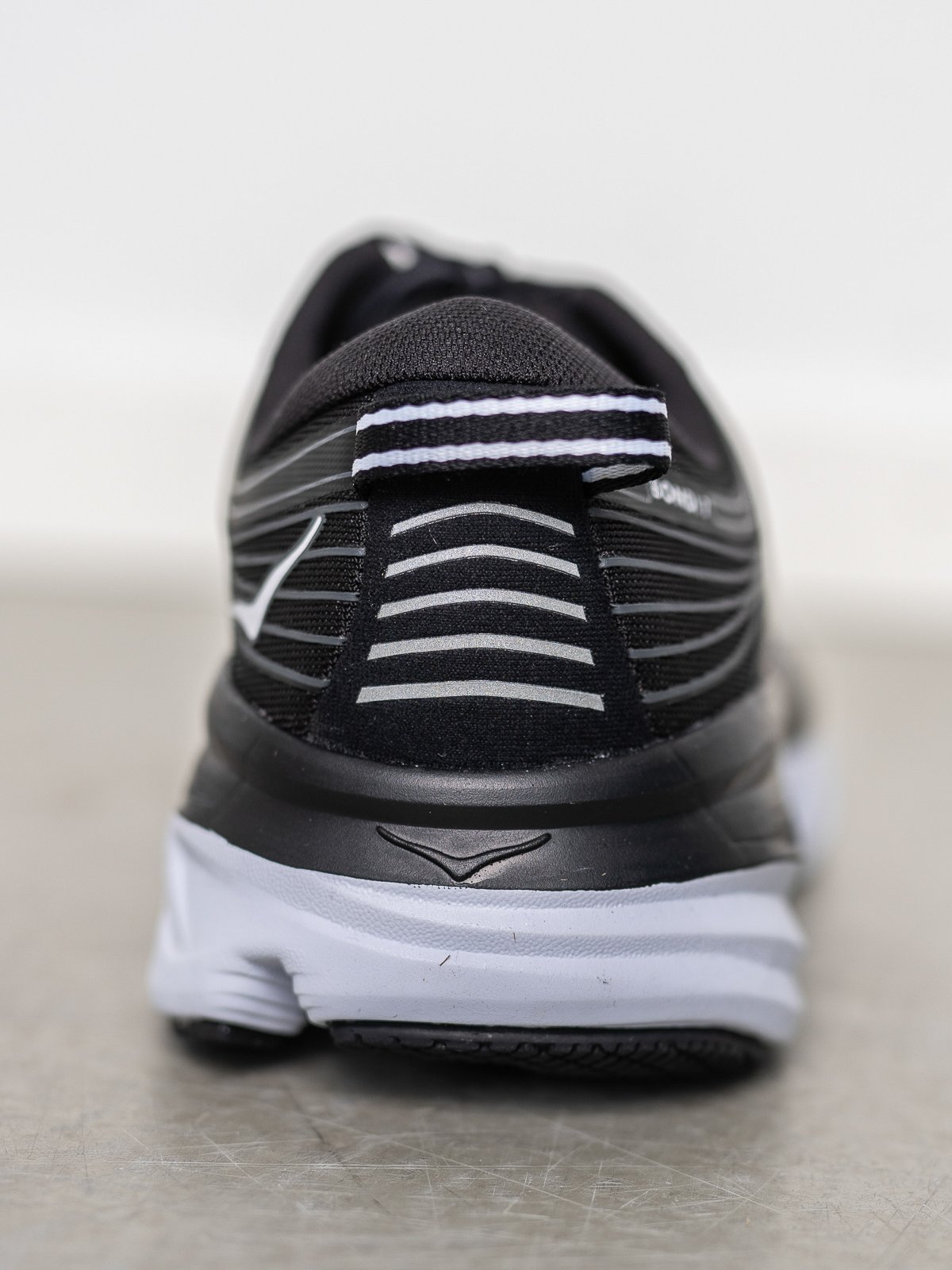 Hoka One One Bondi 7 Black / White