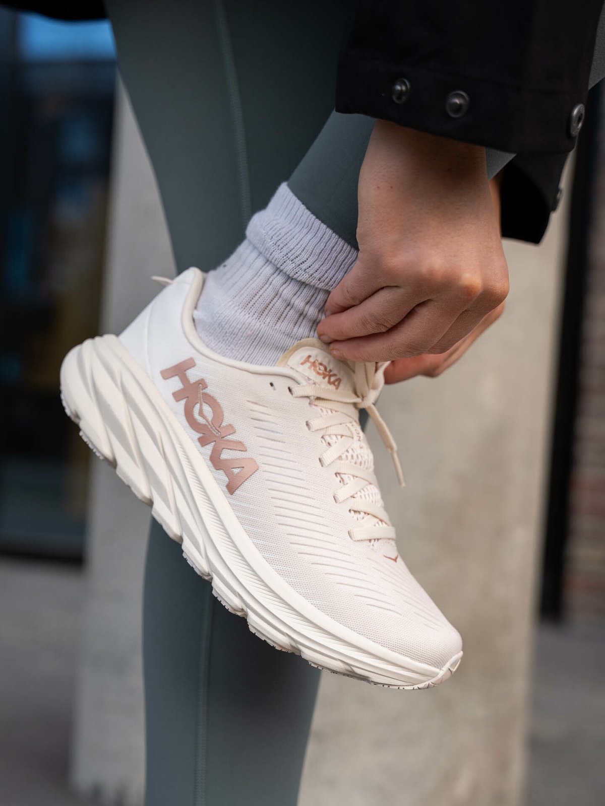 Hoka Rincon 3 Eggnog / Rose Gold