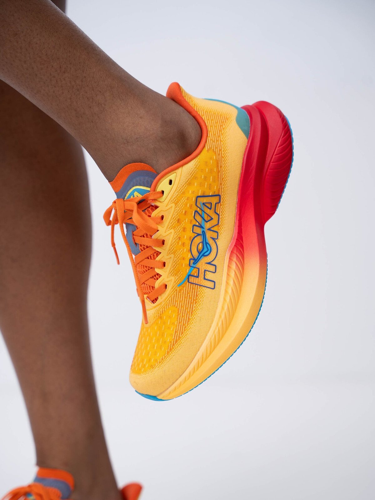 Hoka Mach 6 Poppy / Squash