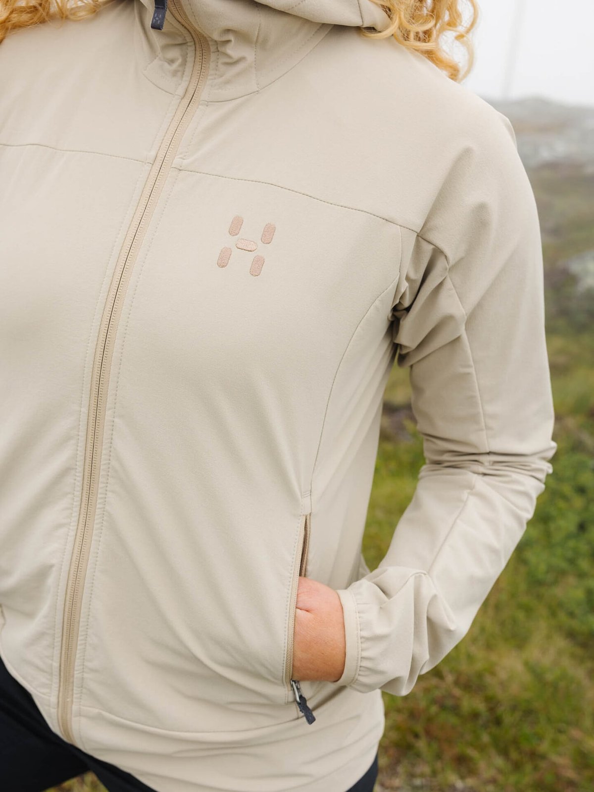 Haglöfs Rosson Softshell Hood Women Chalk Beige