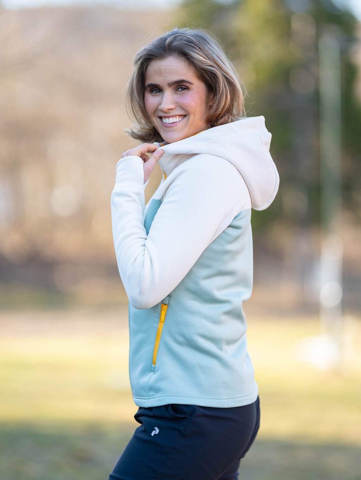 Hygge Women's Pow Zip Hoodie Beige / Light Green