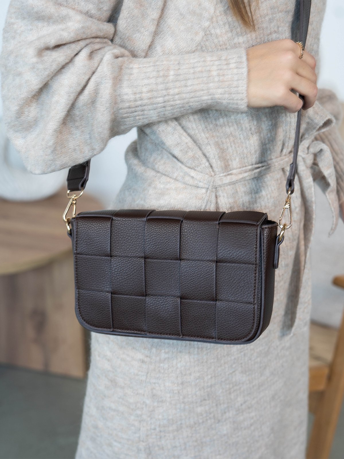 Ichi Masika Shoulder Bag Coffee Bean