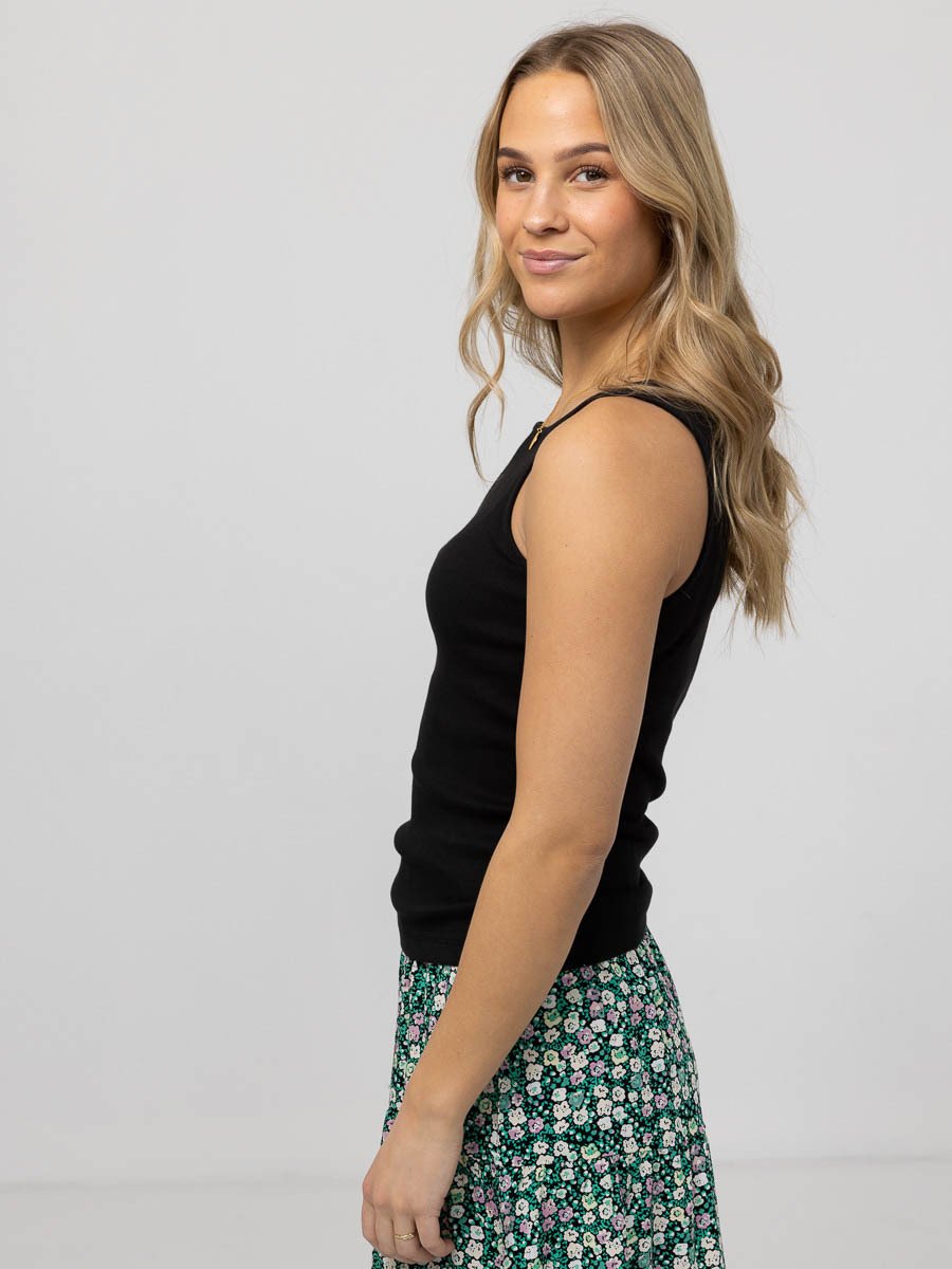 Ichi Oreta Top Black