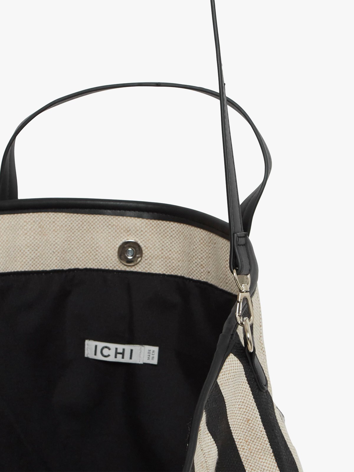 Ichi Nurra Shoulder Bag Doeskin