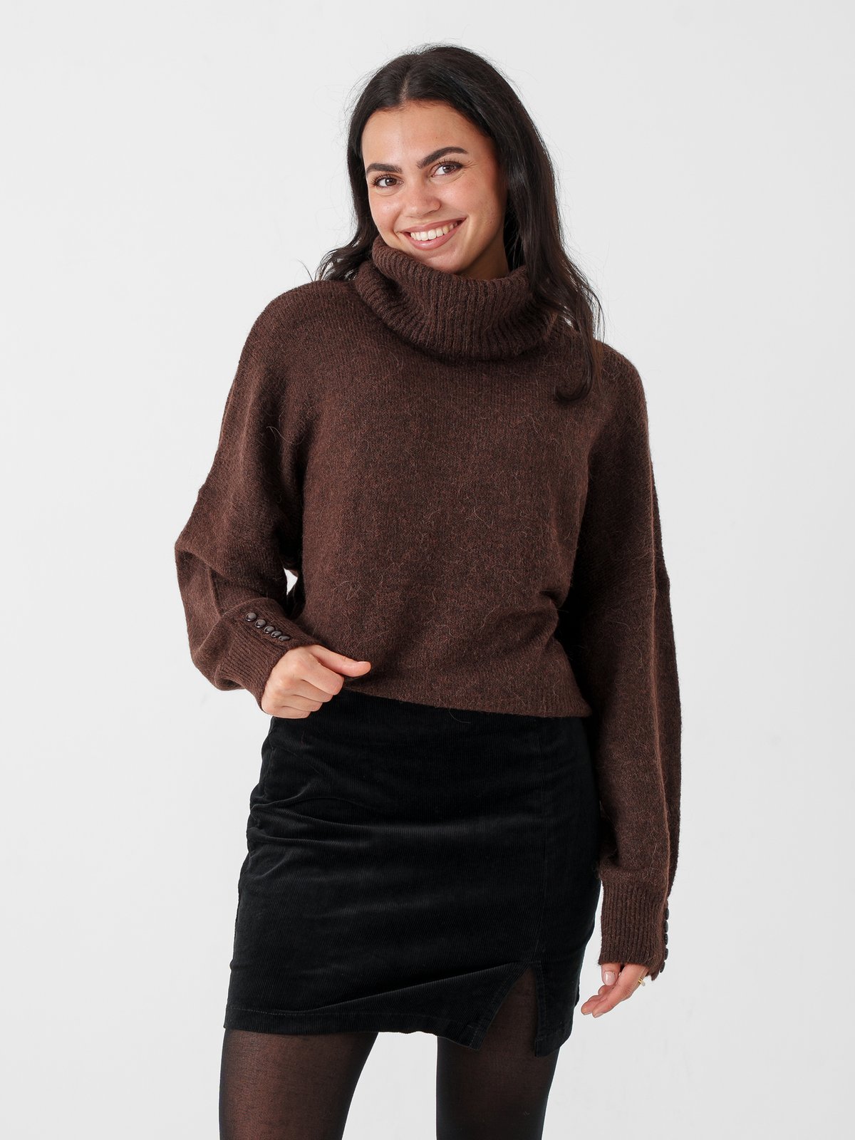 Ichi Kamara Rollneck2 Chicory Coffee