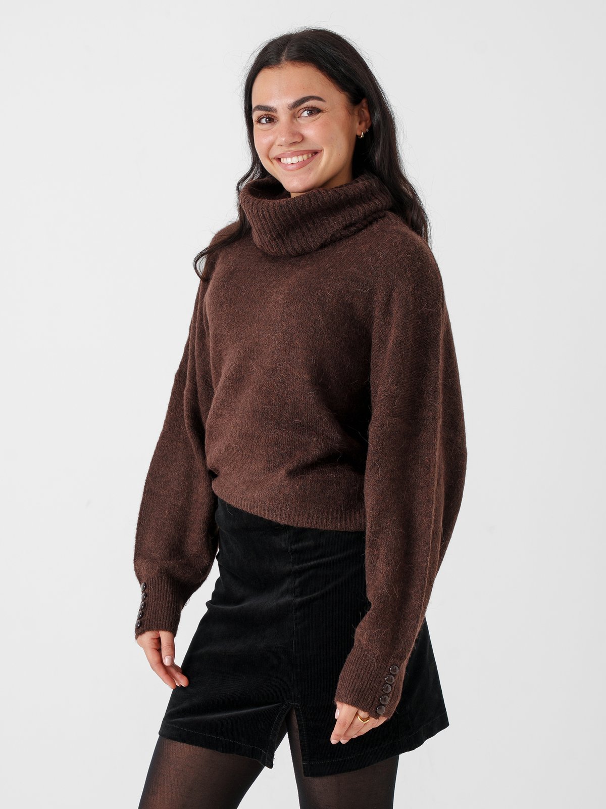 Ichi Kamara Rollneck2 Chicory Coffee