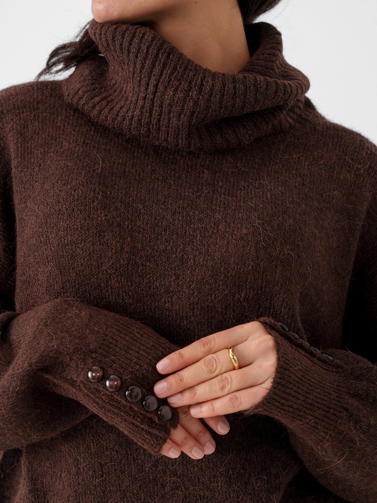 Ichi Kamara Rollneck2 Chicory Coffee