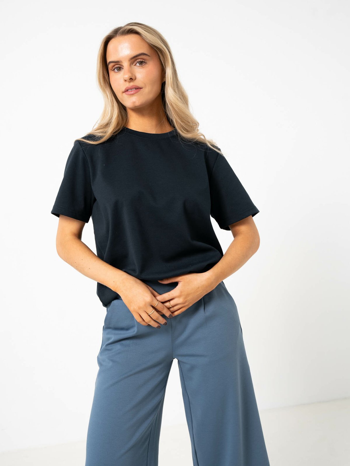Ichi Kate Trend Short Sleeve Black