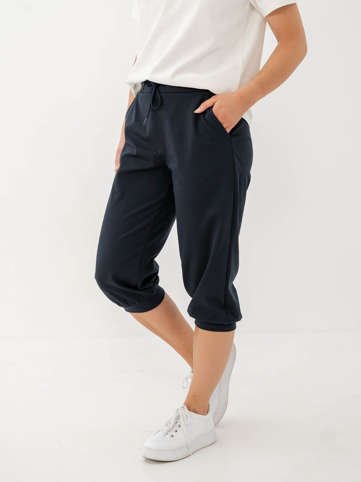 Ichi Kate Capri Pant Total eclipse