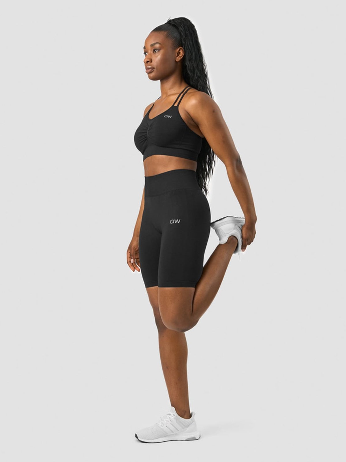 ICIW Define Seamless Biker Shorts Black