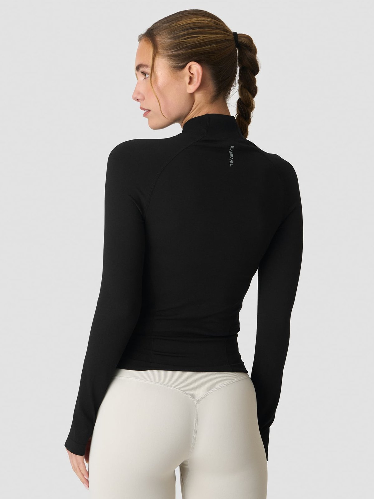 ICIW Define Seamless Invisible 1/2 Zip Long Sleeve Black