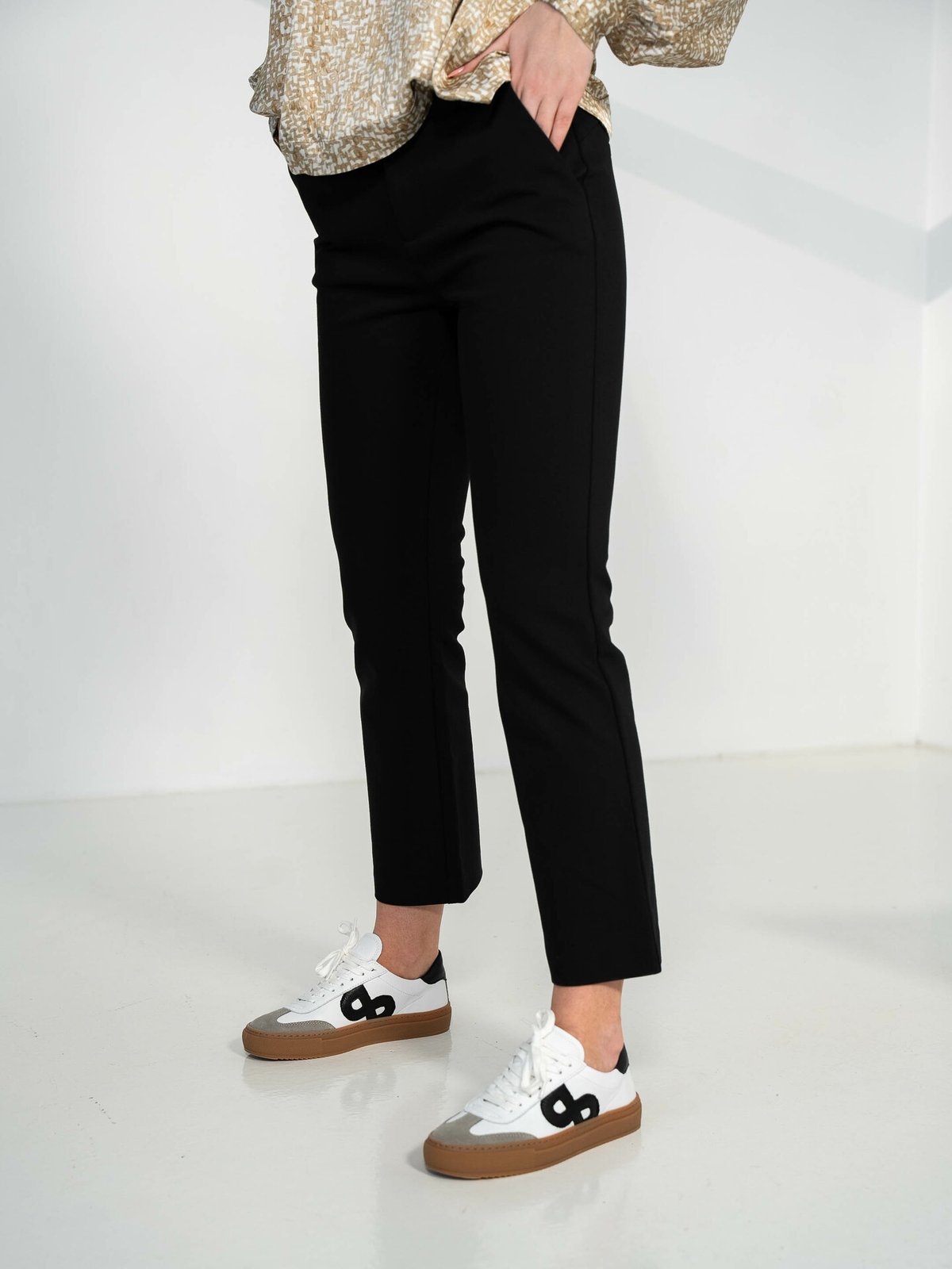 IVY Copenhagen Alice Cropped Flare Pant Black