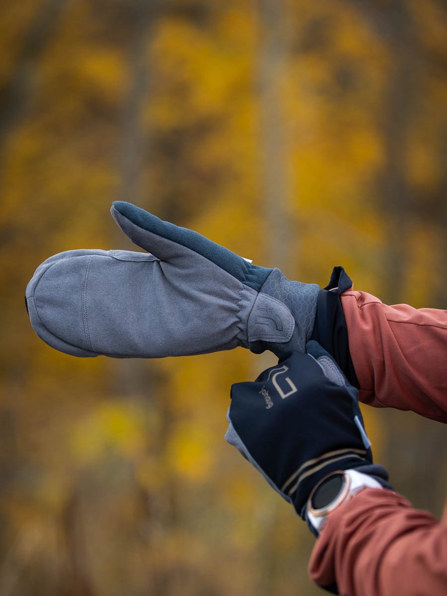Johaug Touring Mitten 2.0 Black