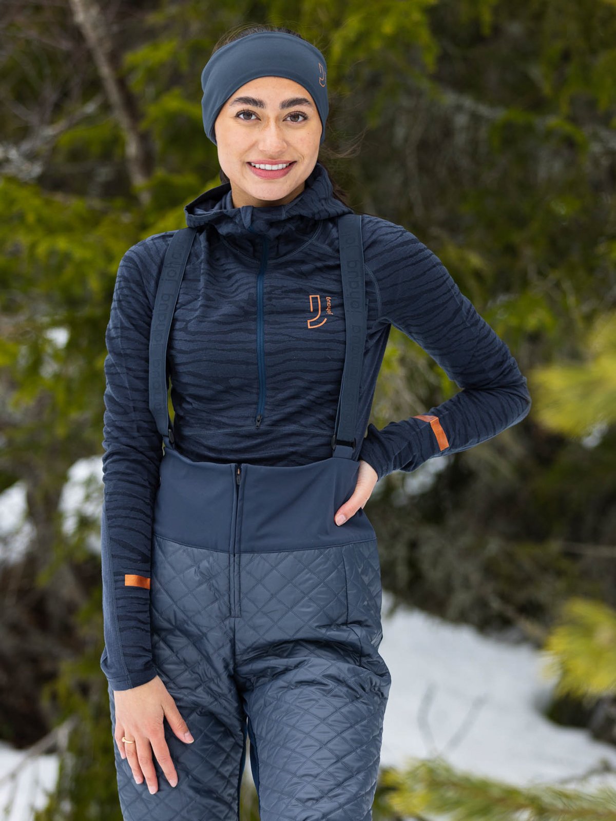 Johaug Advance Tech-Wool Hood Ink