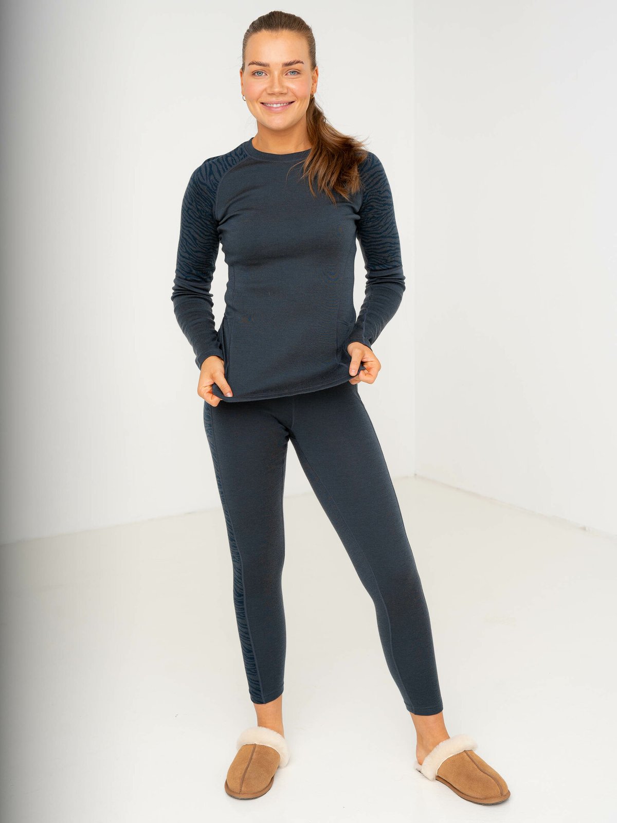 Johaug Elevate Wool Long Sleeve Dark Blue