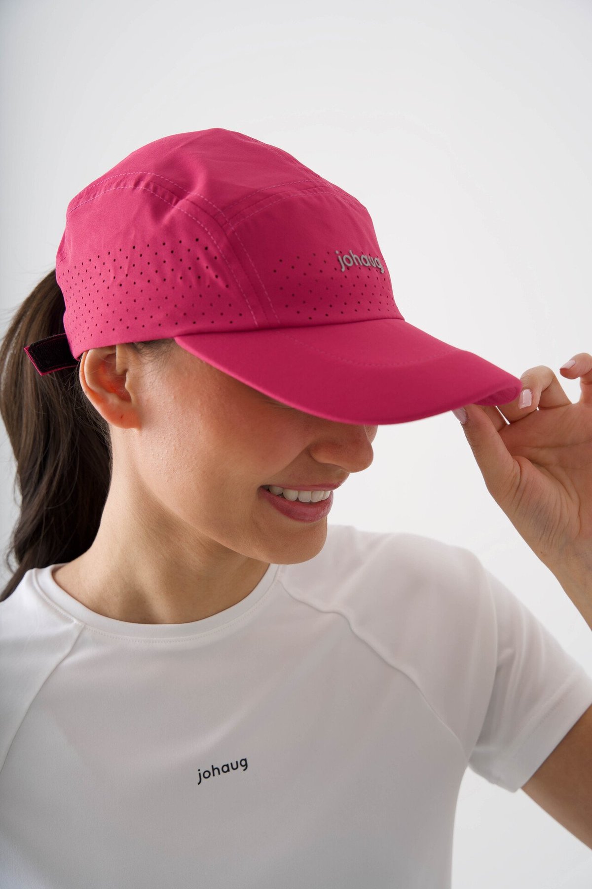 Johaug Discipline Caps Berry