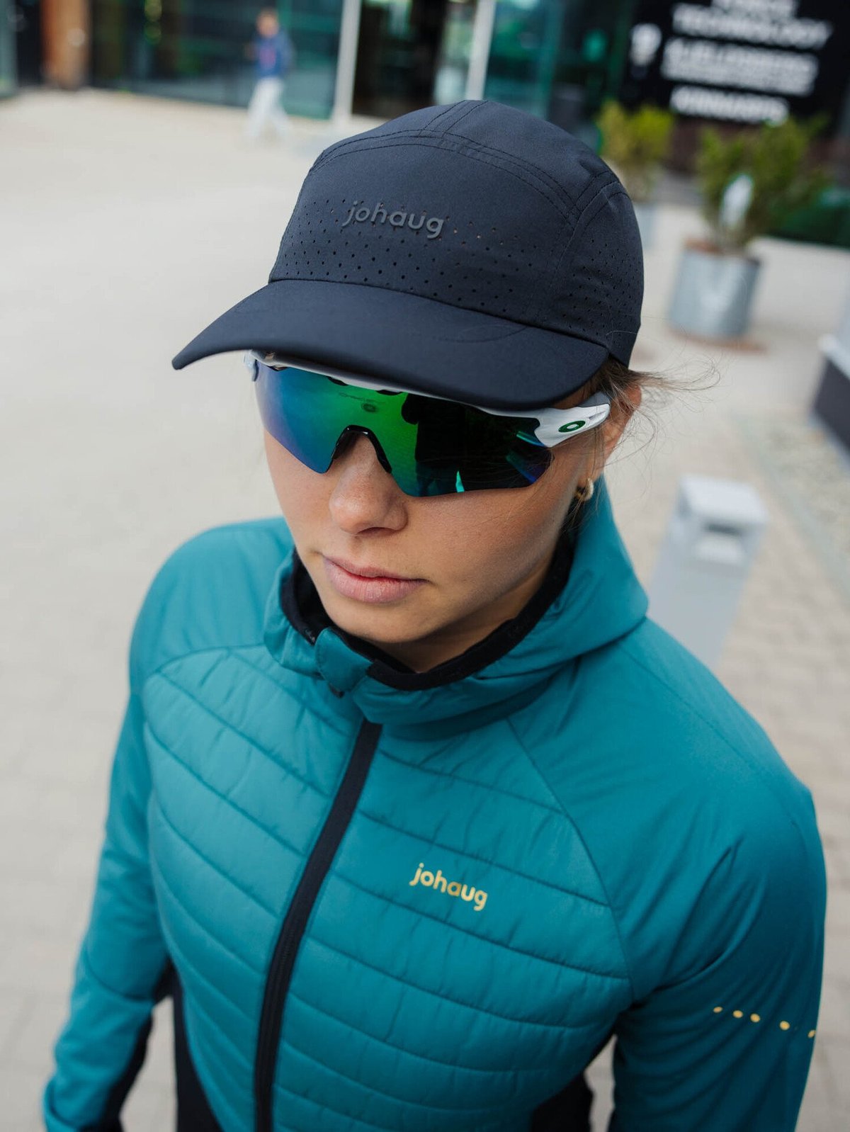 Johaug Discipline Caps Black