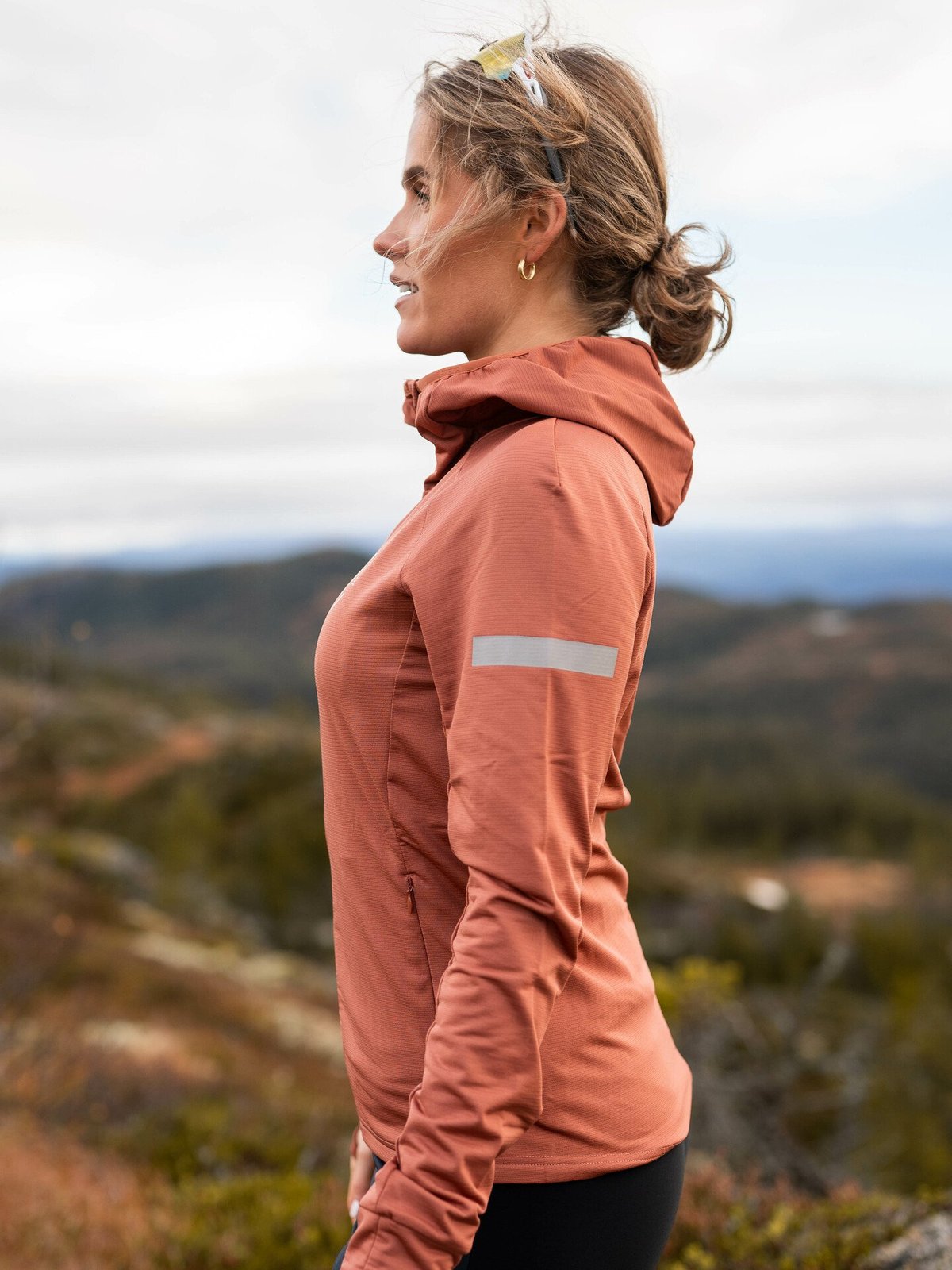 Johaug Gleam Full Zip Cbrwn - Get Inspired Exclusive Collection