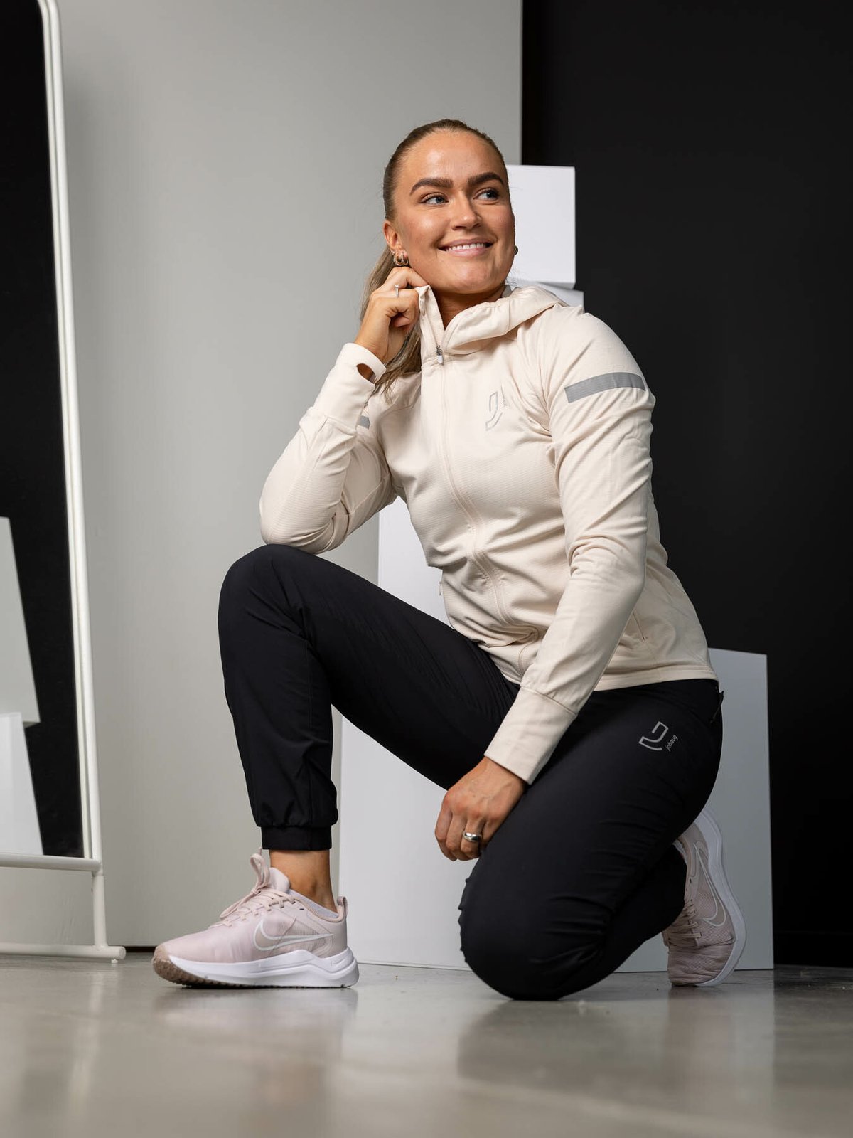 Johaug Gleam Full Zip Light beige