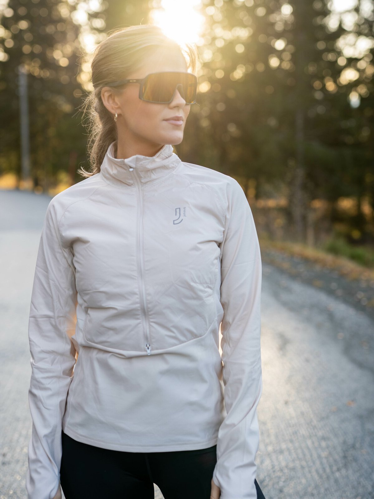Johaug Gleam Primaloft Half Zip Light Beige