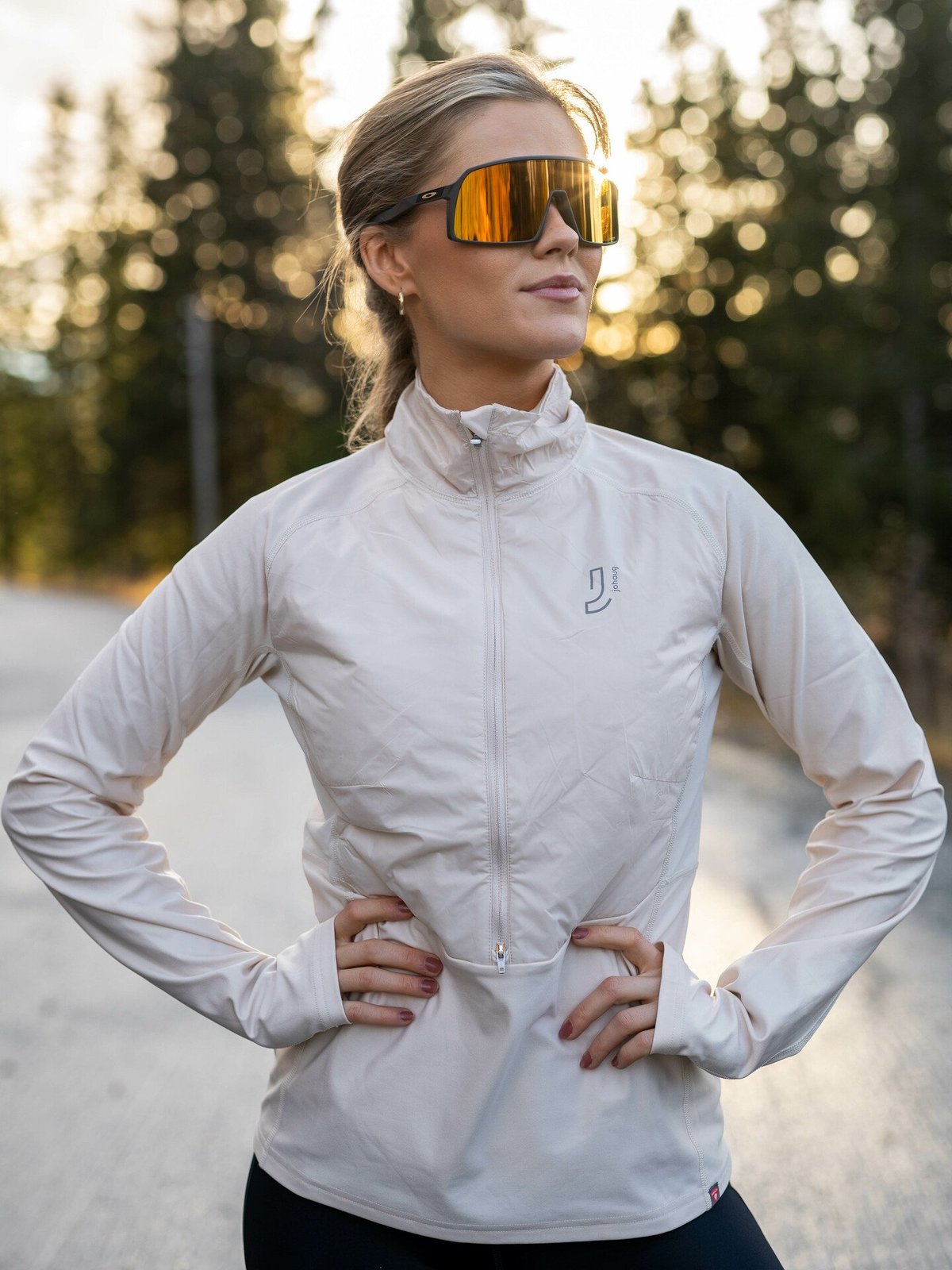 Johaug Gleam Primaloft Half Zip Light Beige