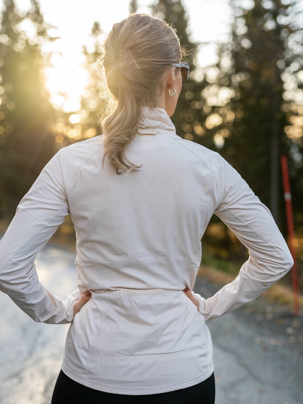 Johaug Gleam Primaloft Half Zip Light Beige