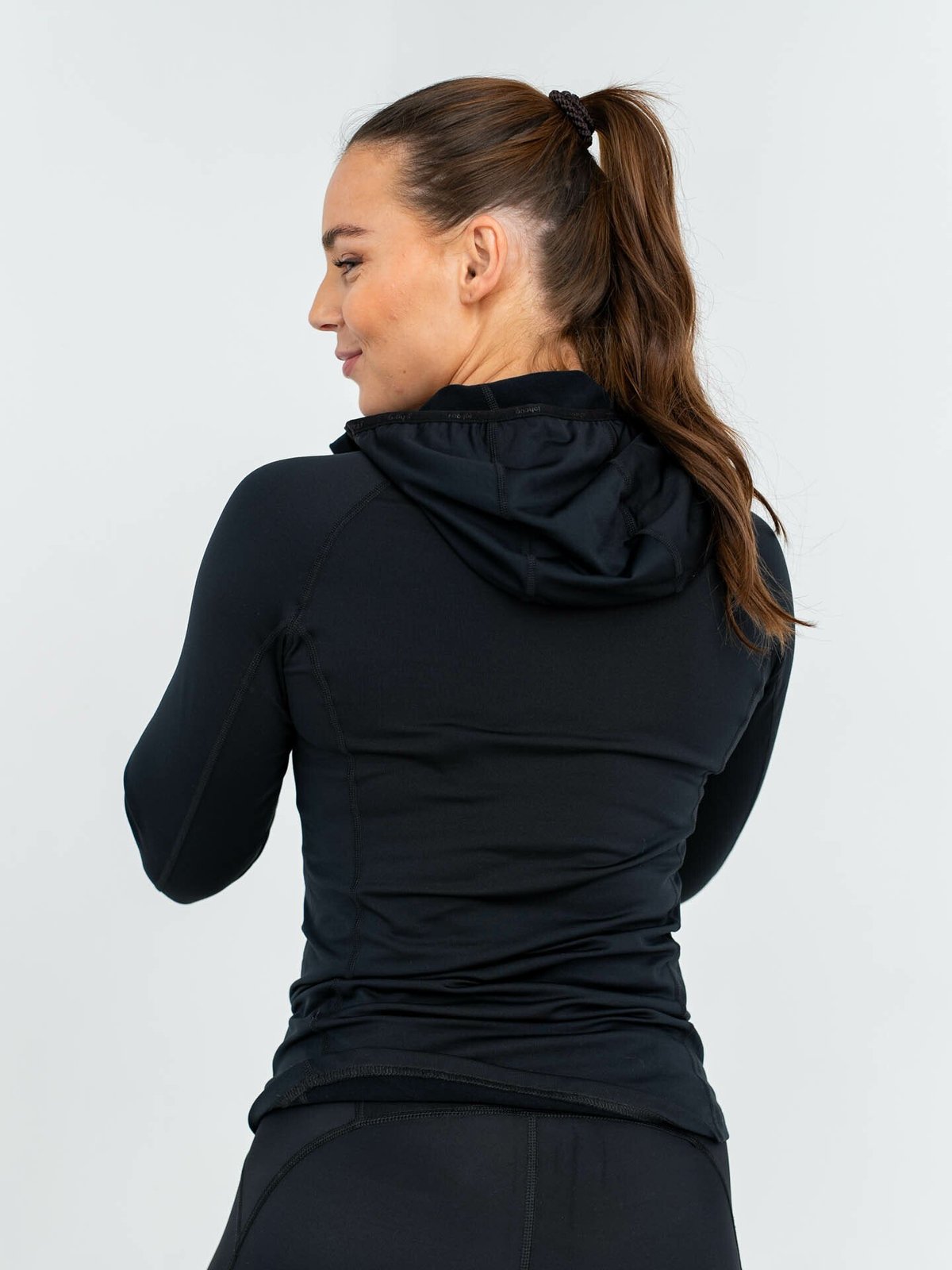 Johaug Bonnet Half Zip Hood True Black