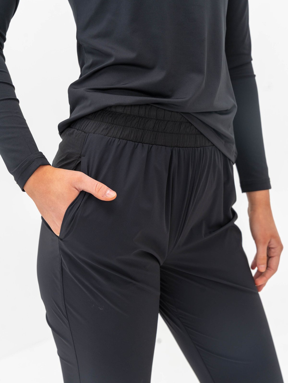 Johaug Advance Lightweight Running Pants Black