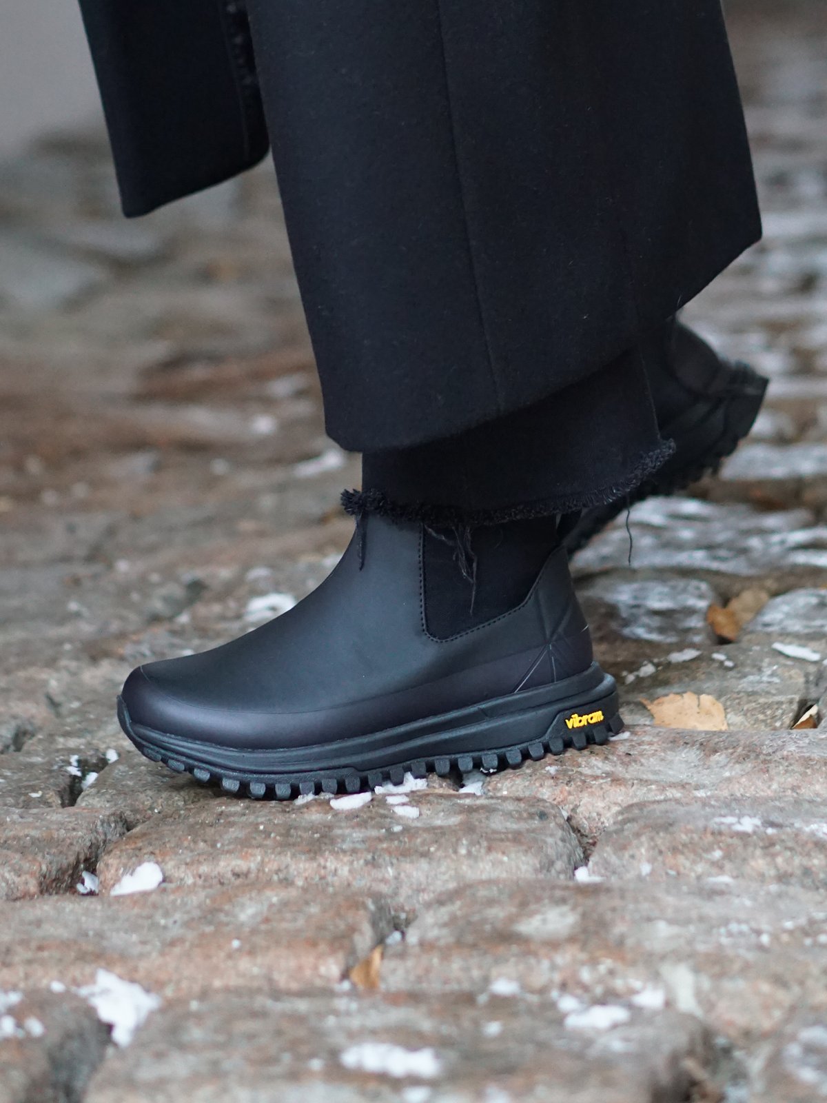 Kastel Sola Deep Black