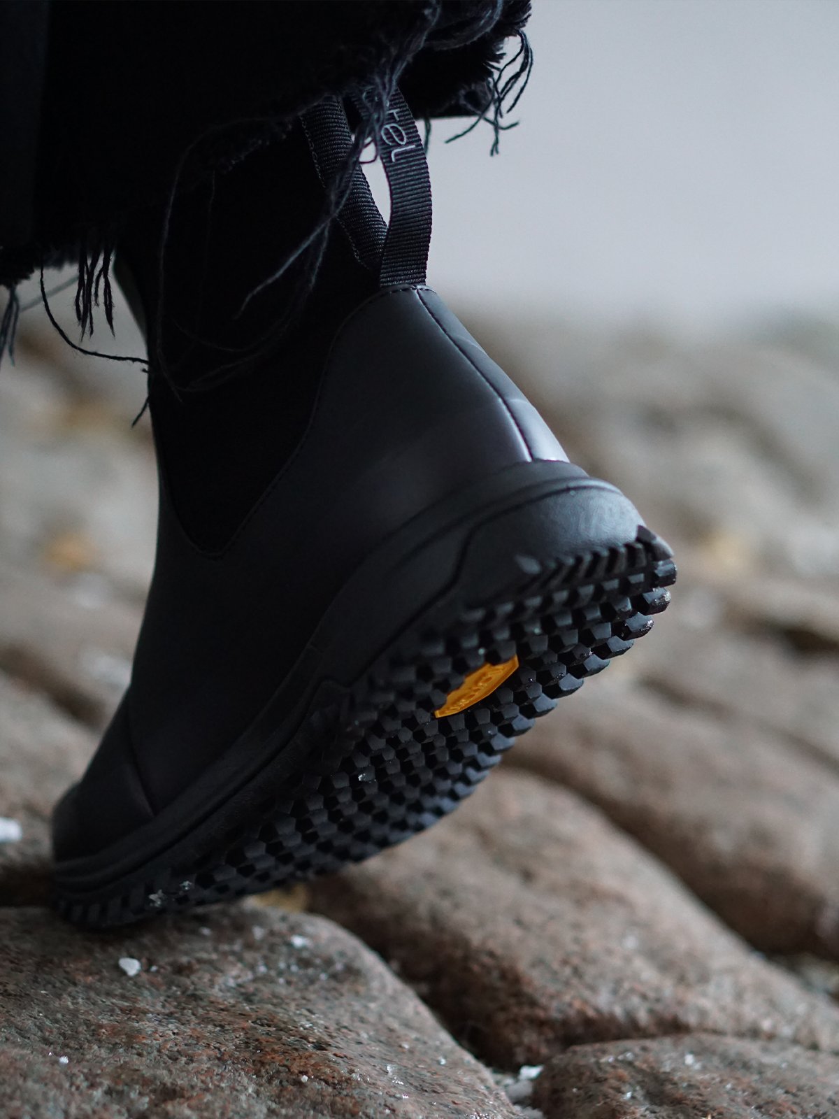 Kastel Sola Deep Black