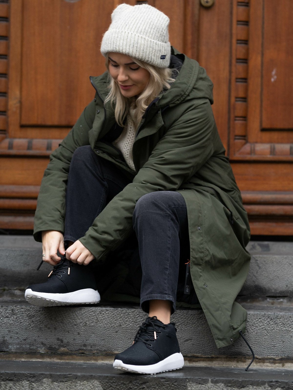 Kastel Madla Winter Terraine Coal Black