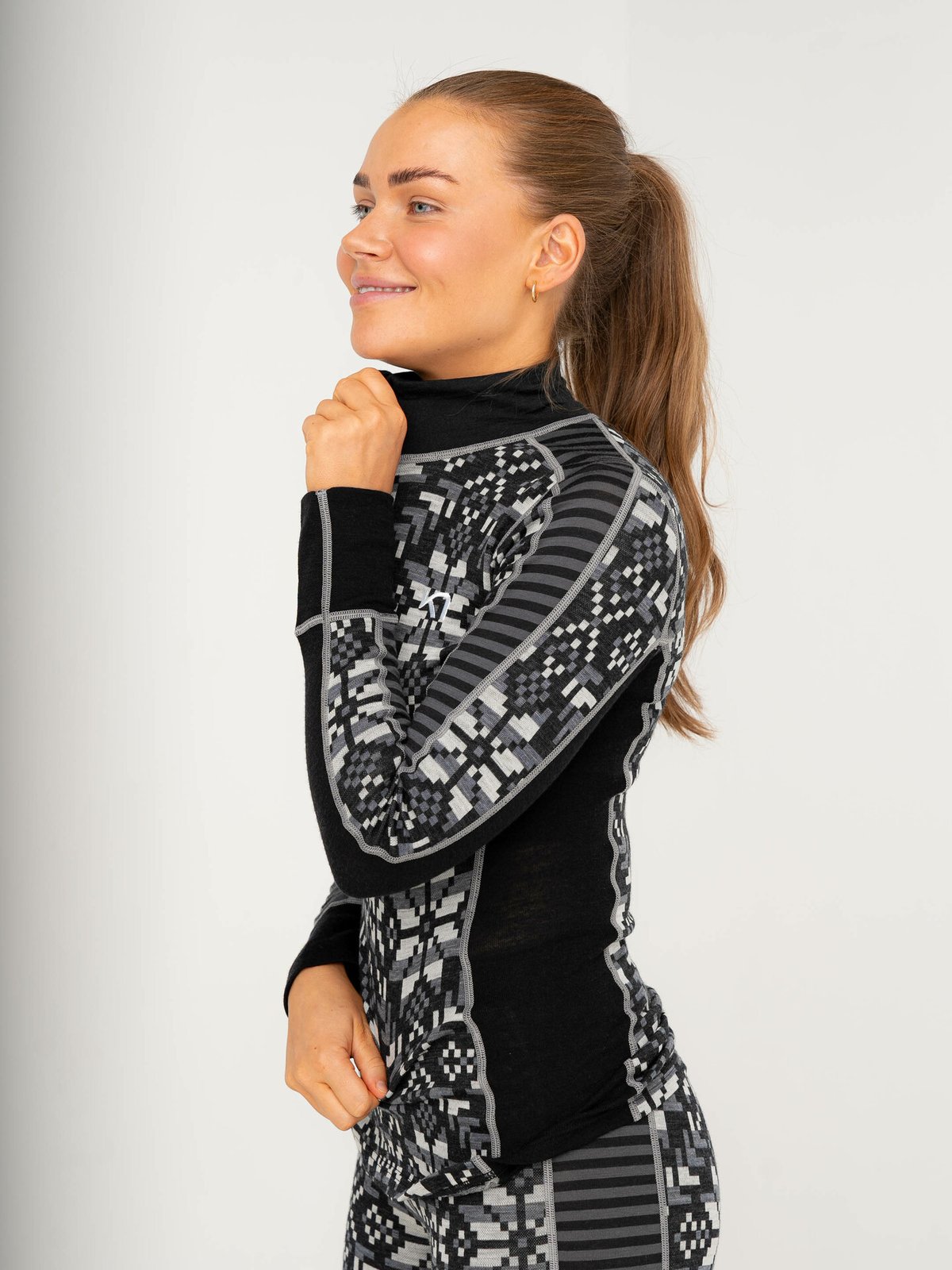 Kari Traa Else Half Zip Black