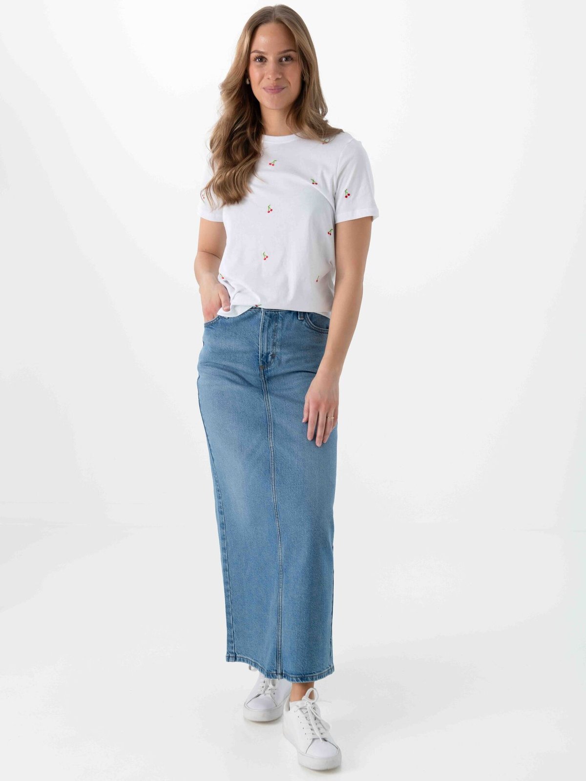 Lee Back Slit Maxi Skirt Tinted Blue