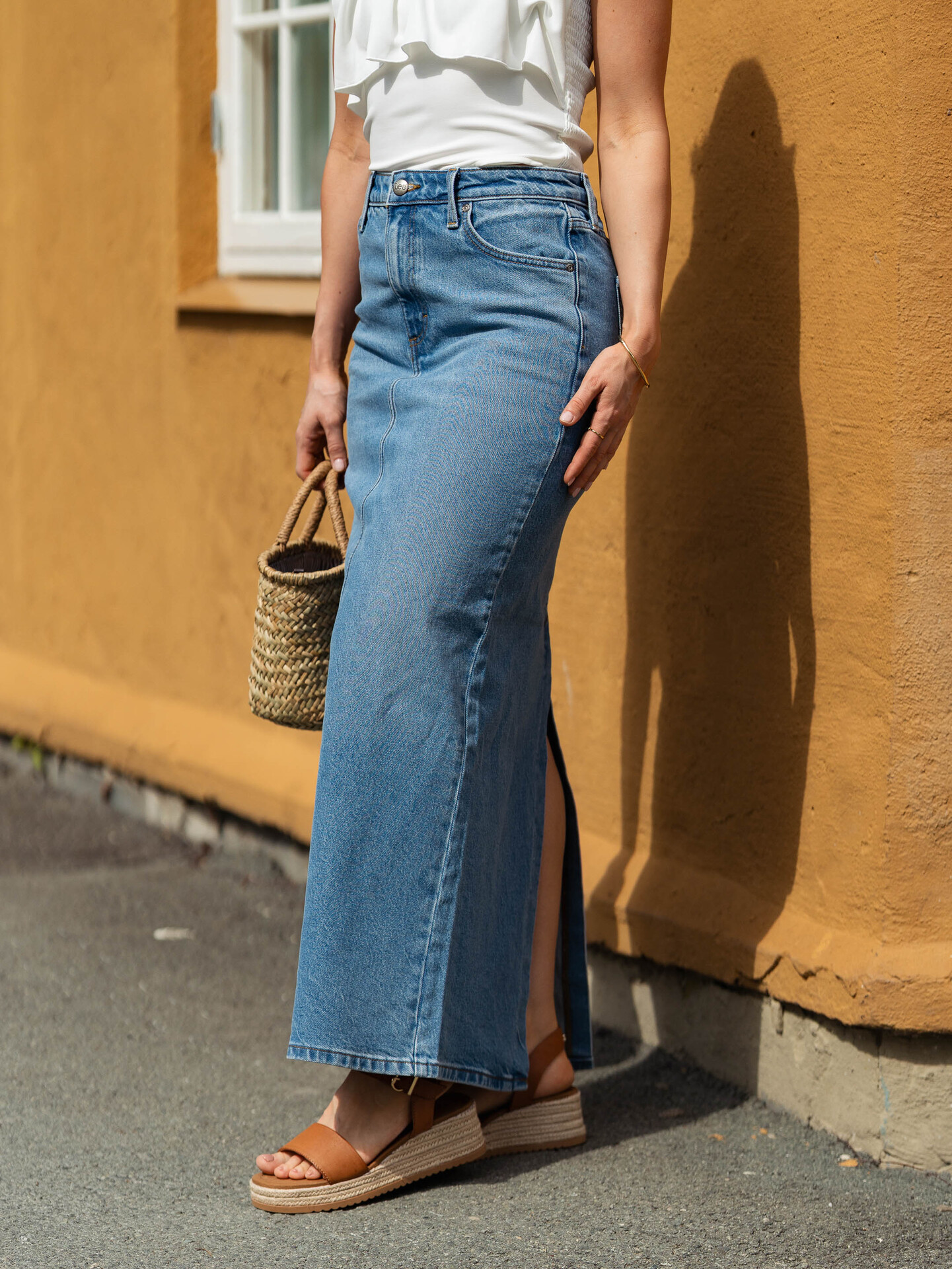 Lee Back Slit Maxi Skirt Tinted Blue