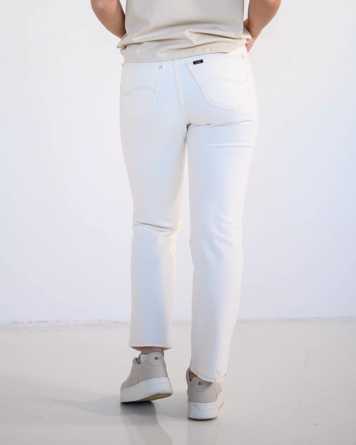 Lee Carol Straight Concrete White