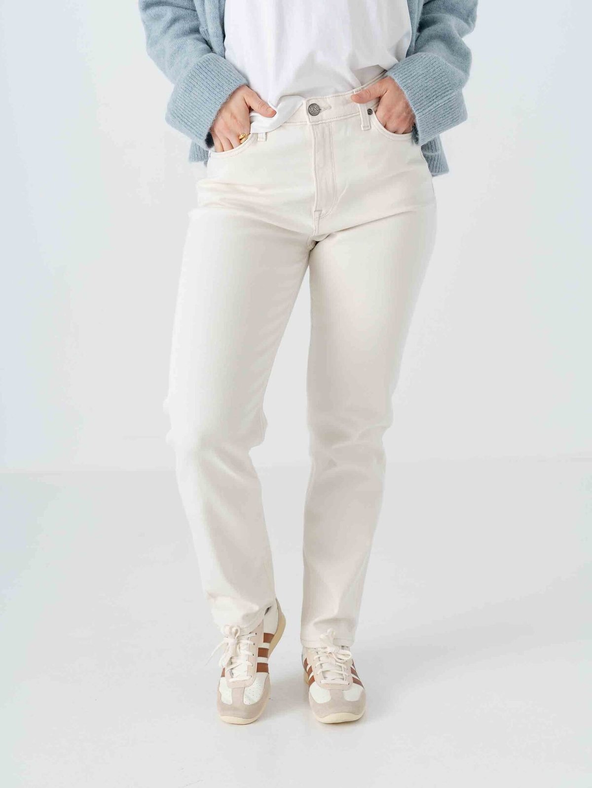 Lee Carol Straight Winter Light