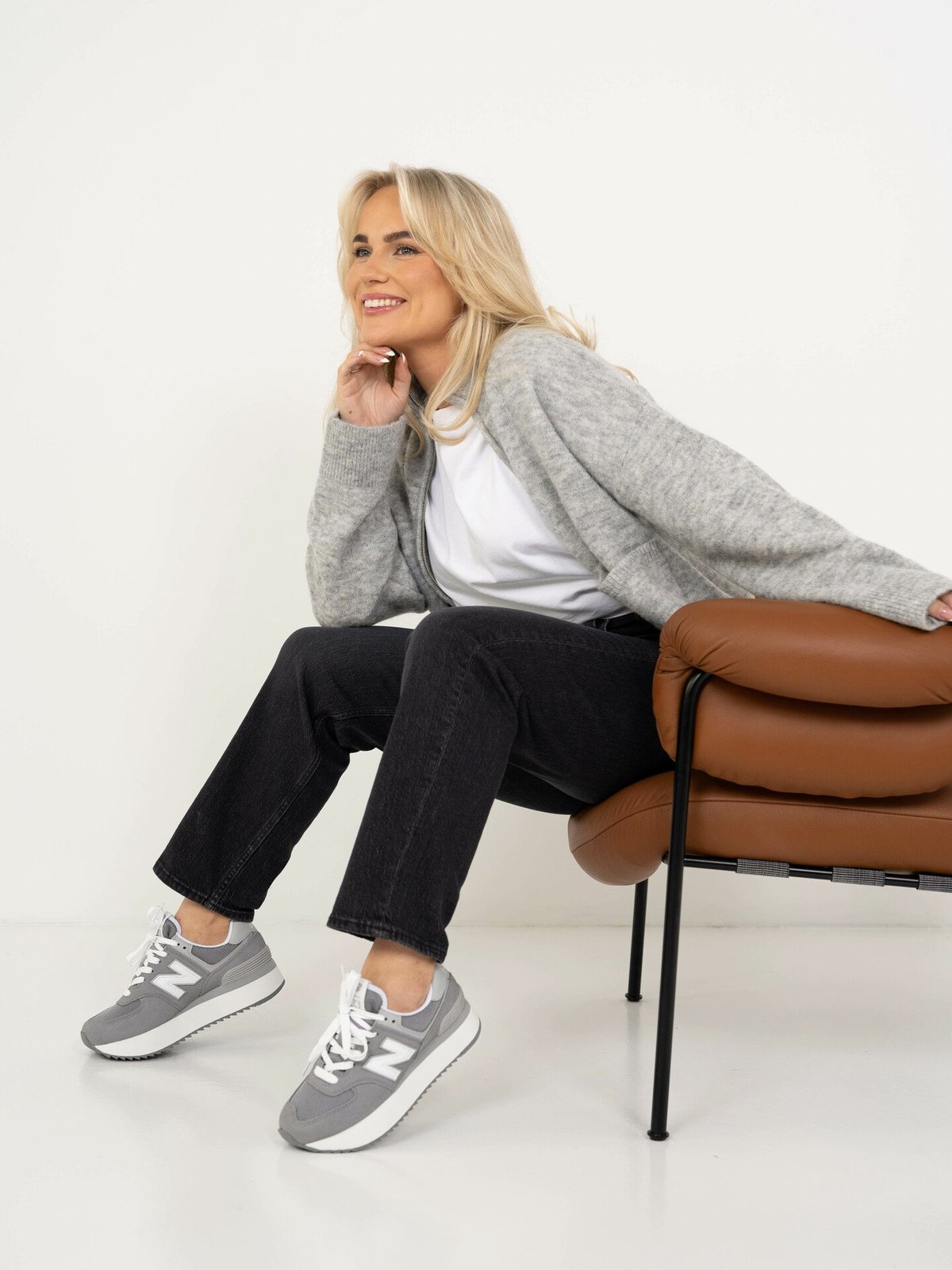 Lee Carol Straight BB Rock